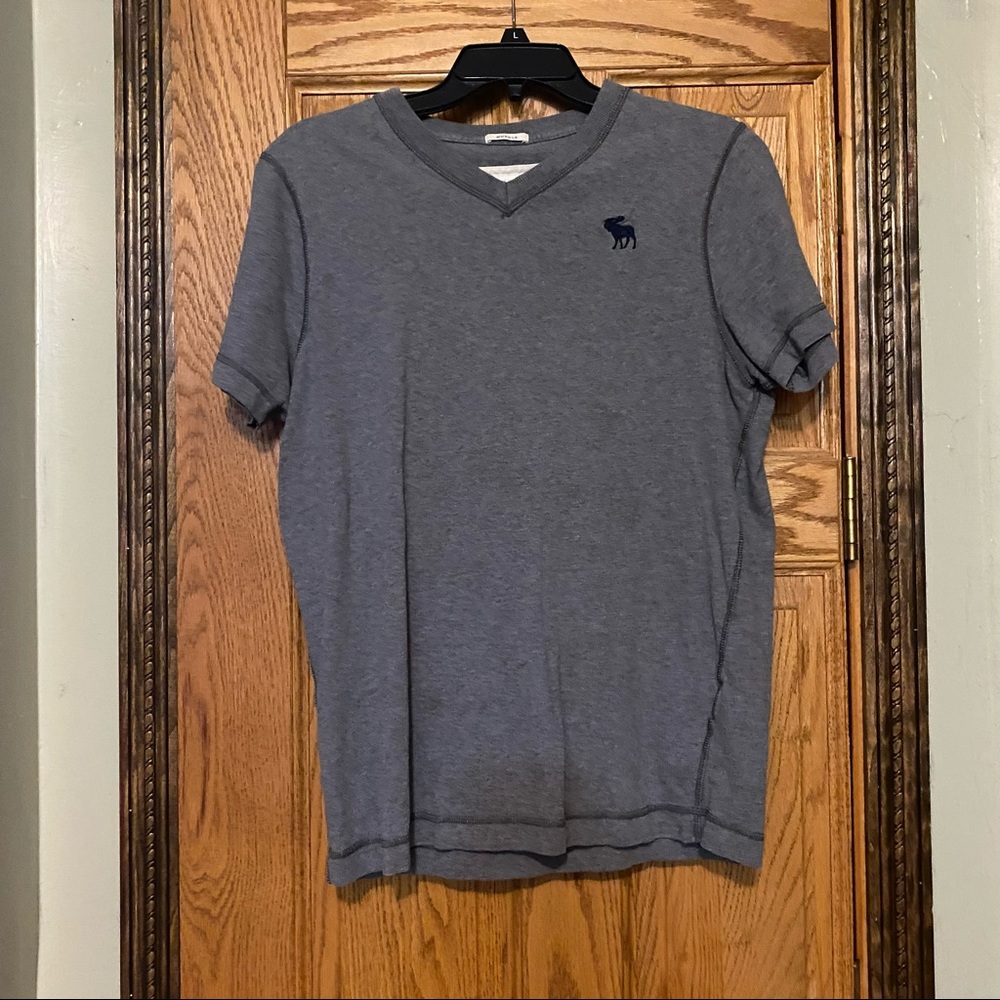Abercrombie V-Neck Short Sleeve Shirt